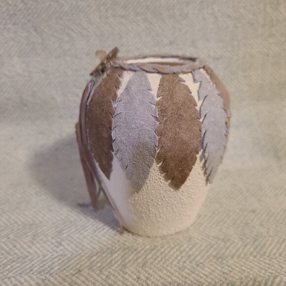 Small southwestern style vase/pot textured 4” - Picture 3 of 7